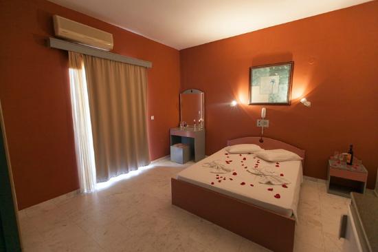 top-hotel-chania.jpg